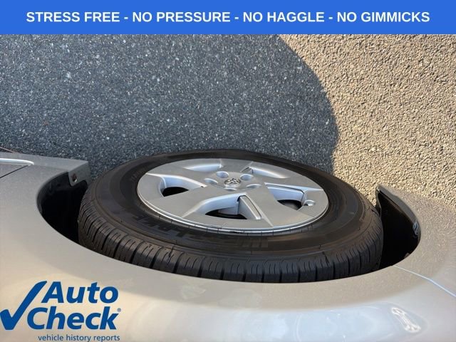 Used 2011 Toyota Prius Four w/ Solar Roof Pkg image 13