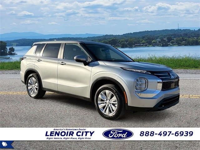 Used 2025 Mitsubishi Outlander ES