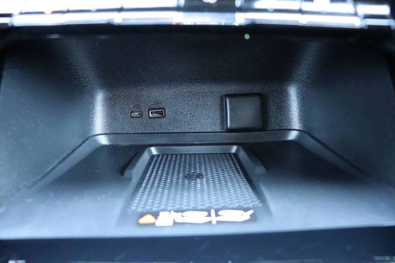 Used 2026 Chevrolet Traverse LT AWD/4WD image 42