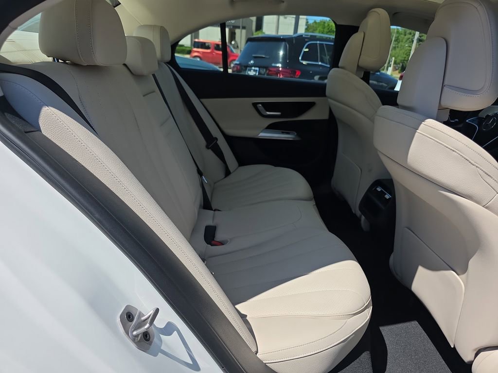 New 2026 Mercedes-Benz E 450 4MATIC Sedan image 15