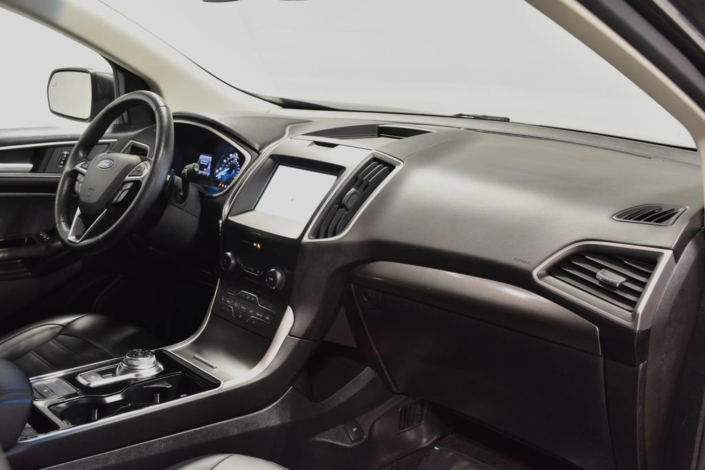 Used 2020 Ford Edge SEL w/ Convenience Package image 32