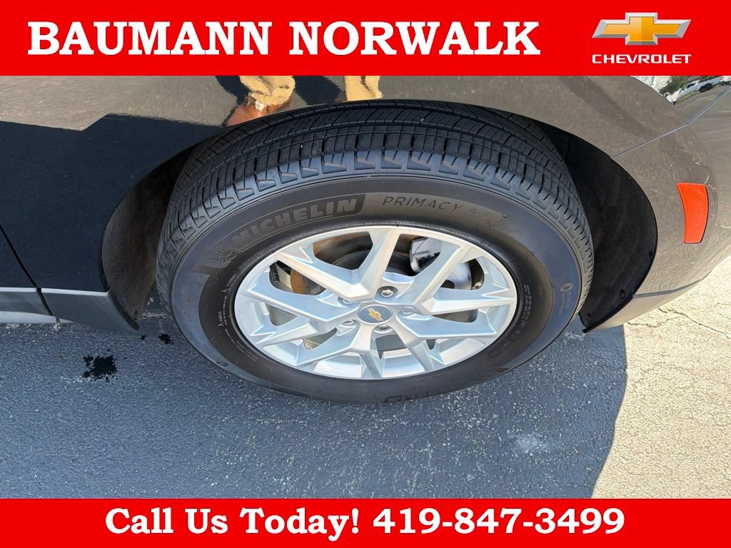 Used 2023 Chevrolet Equinox LT FWD image 9