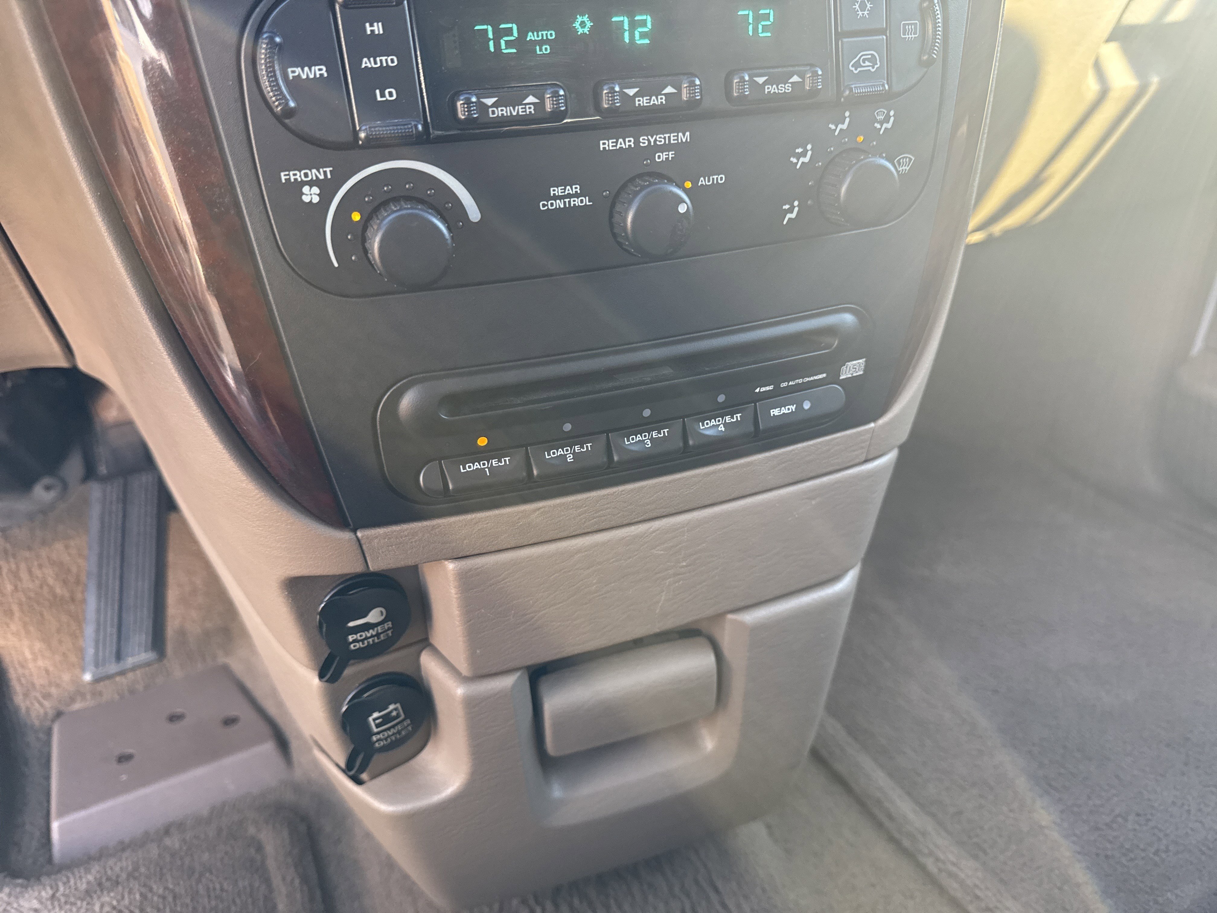 Used 2001 Dodge Grand Caravan ES image 15