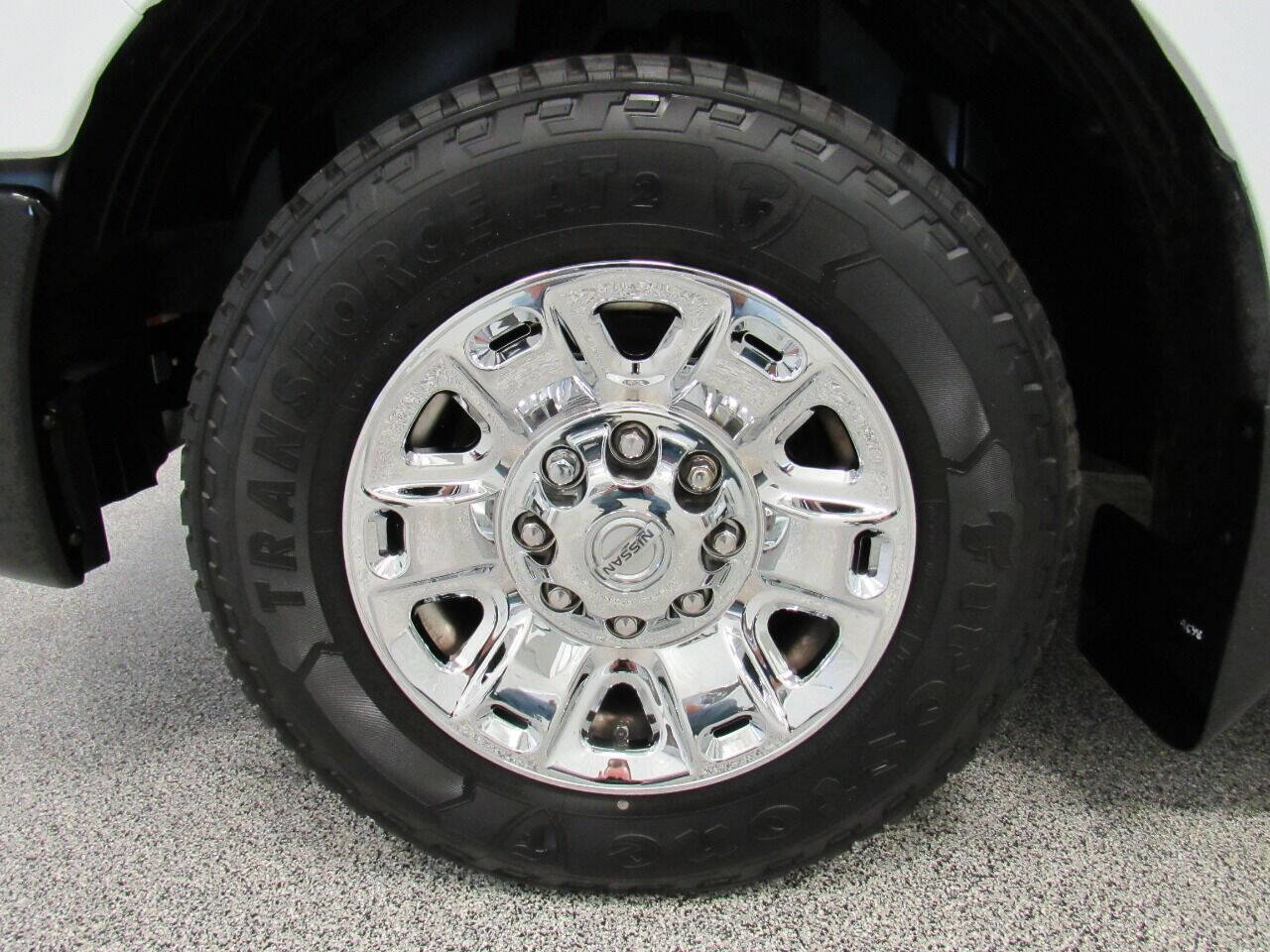 Used 2017 Nissan NV 3500 SV w/ Technology Package image 10