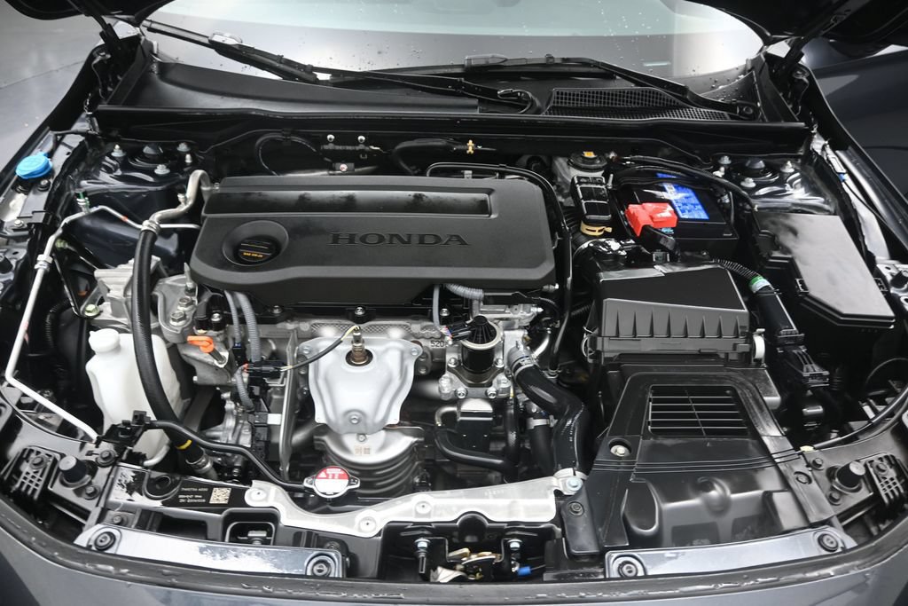 Used 2025 Honda Civic Sport image 11