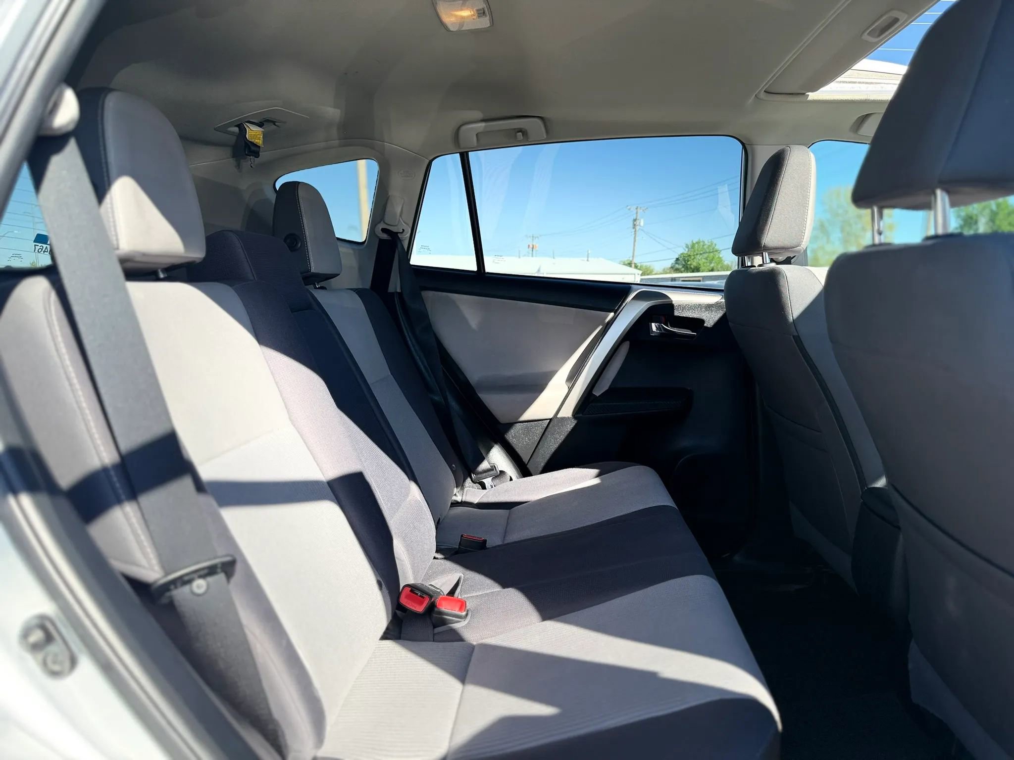 Used 2015 Toyota RAV4 XLE image 22