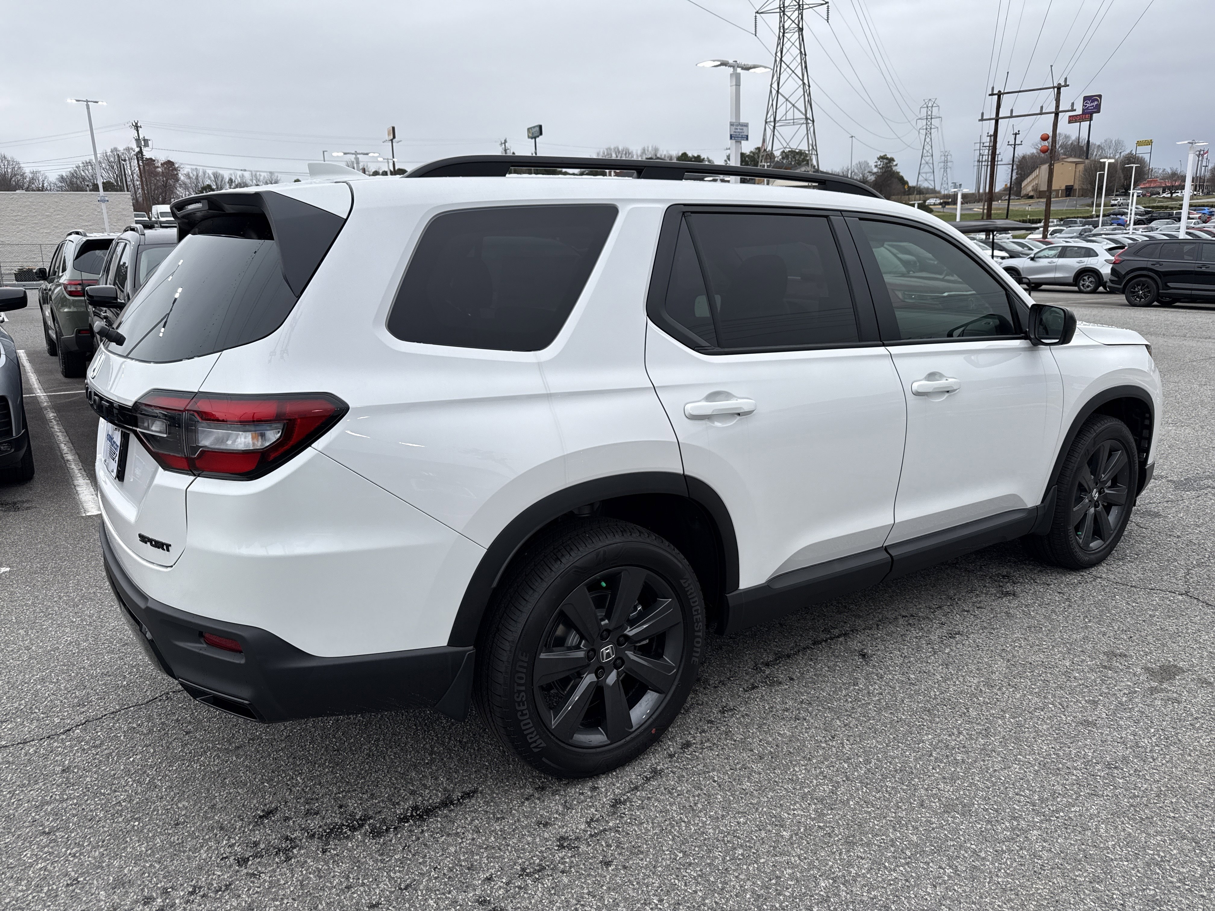 New 2026 Honda Pilot Sport image 9