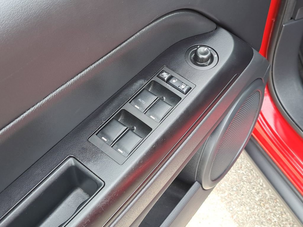 Used 2017 Jeep Compass Sport w/ Power Value Group image 26