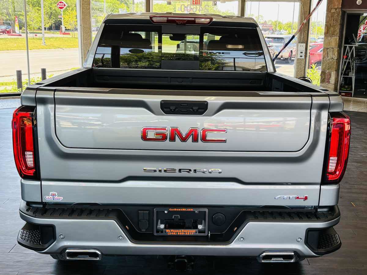 Used 2026 GMC Sierra 1500 AT4 w/ Technology Package AWD/4WD image 9