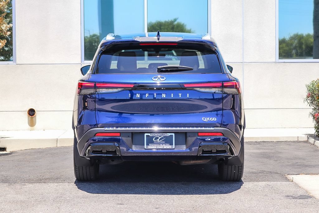 Certified 2023 INFINITI QX60 Luxe w/ Performance Audio Package FWD image 7