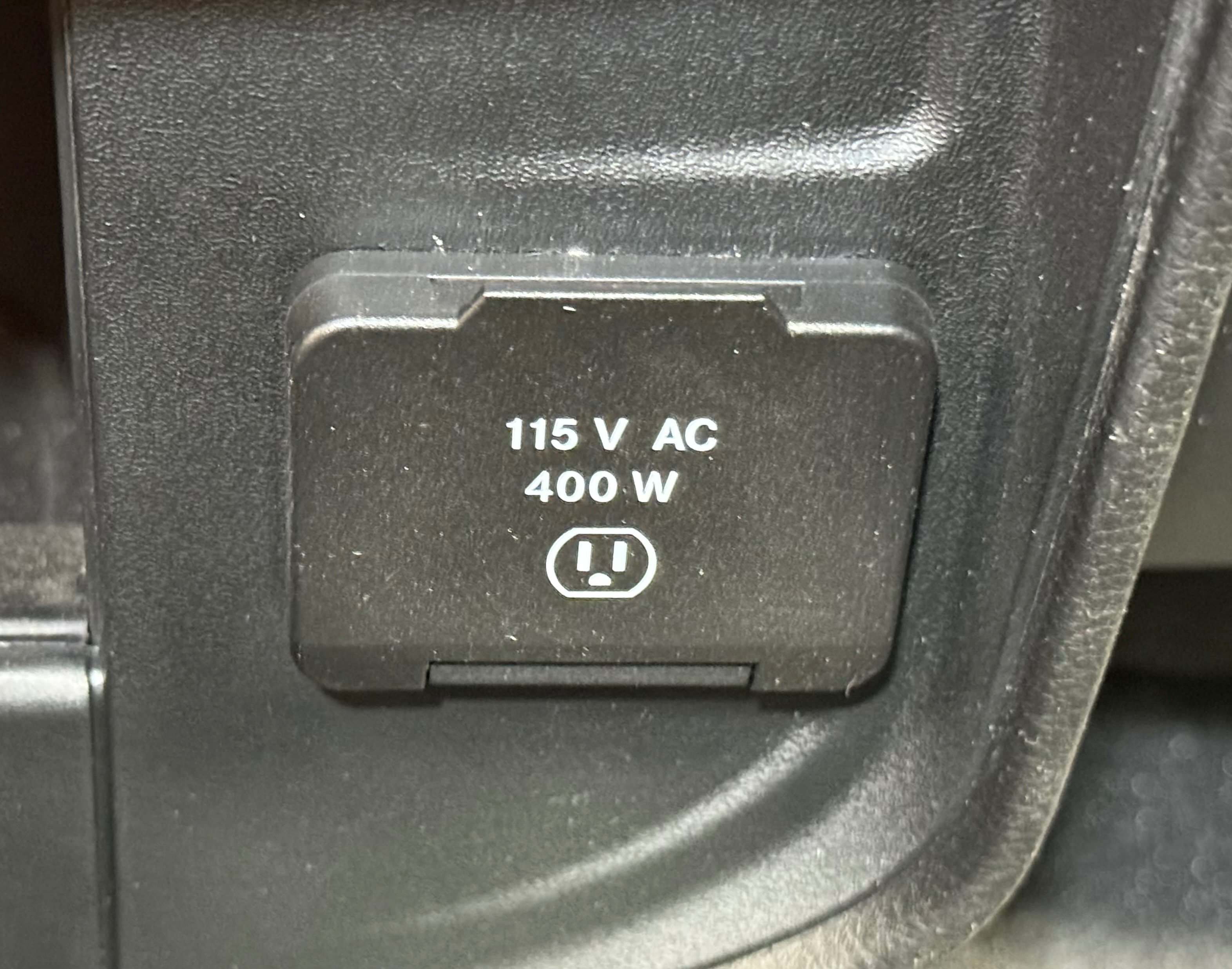Certified 2025 RAM 2500 Tradesman AWD/4WD image 29