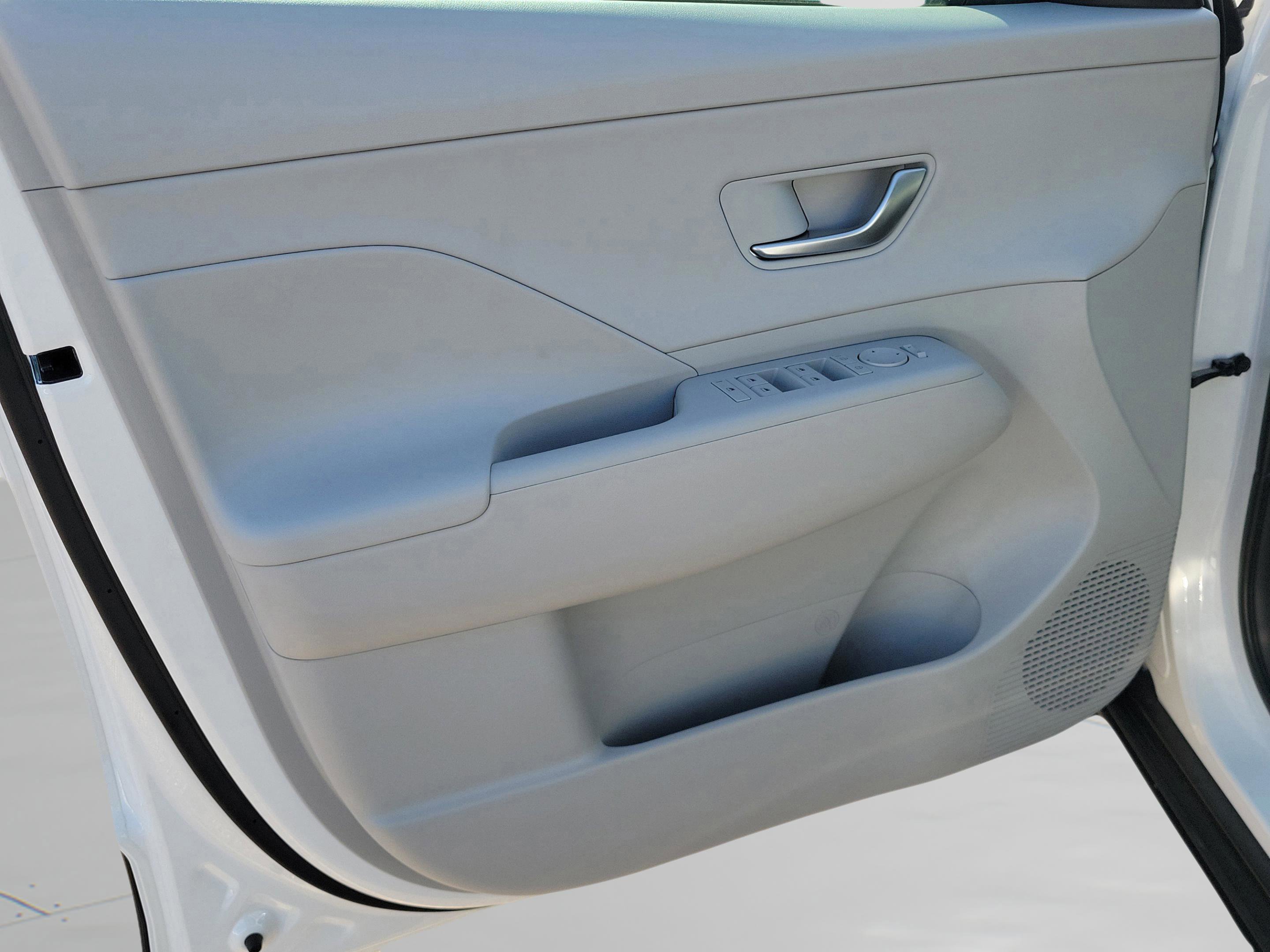 New 2026 Hyundai Kona SEL Premium image 23