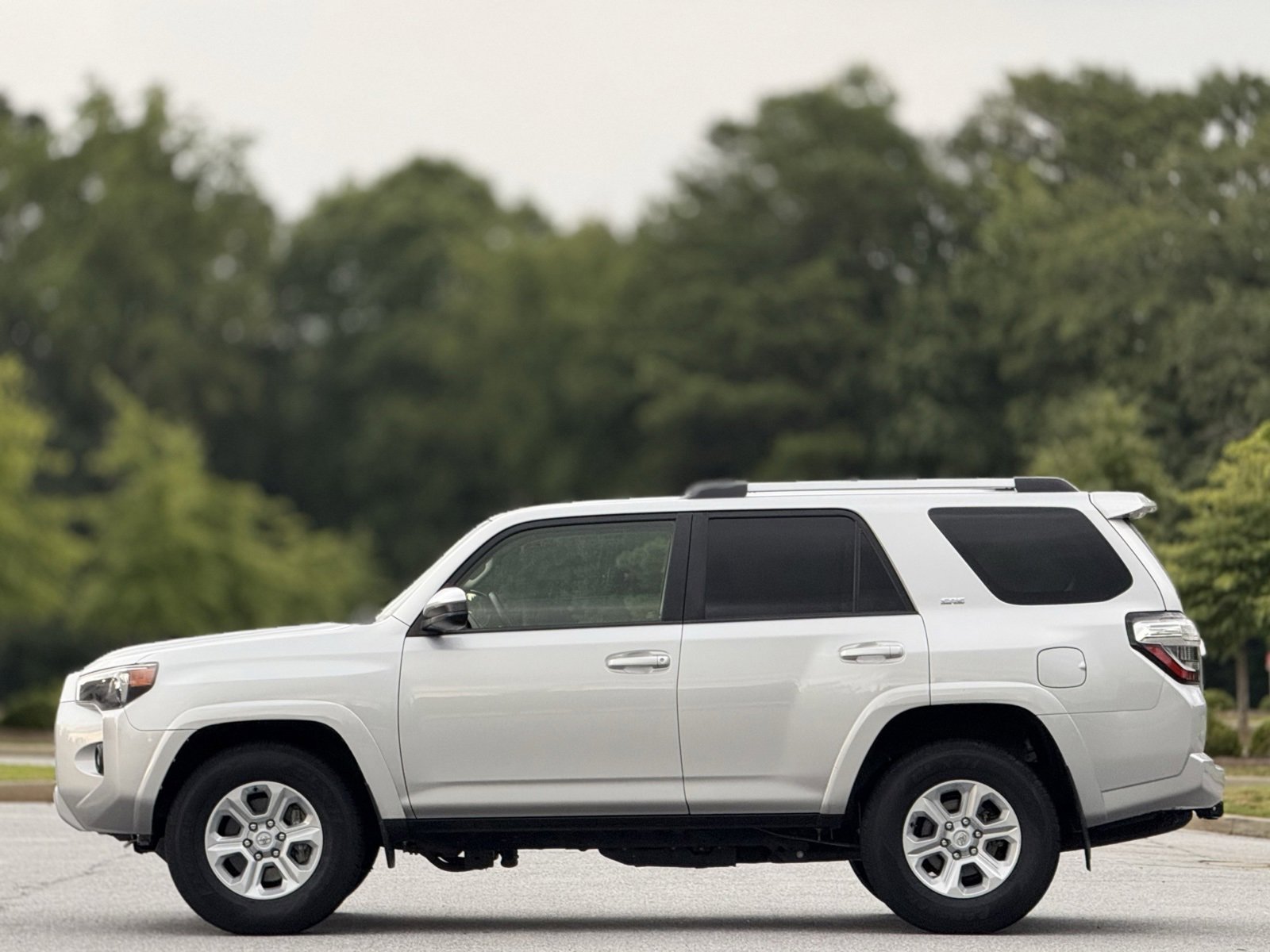 Used 2022 Toyota 4Runner SR5 image 8