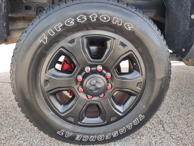 Used 2016 RAM 2500 Laramie w/ Sport Appearance Group image 27