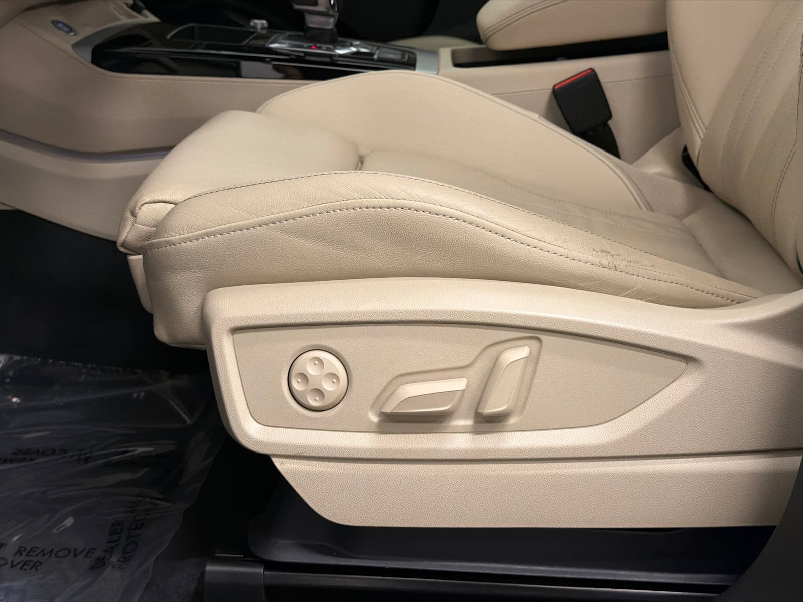 Used 2025 Audi Q5 2.0T Premium AWD/4WD image 17