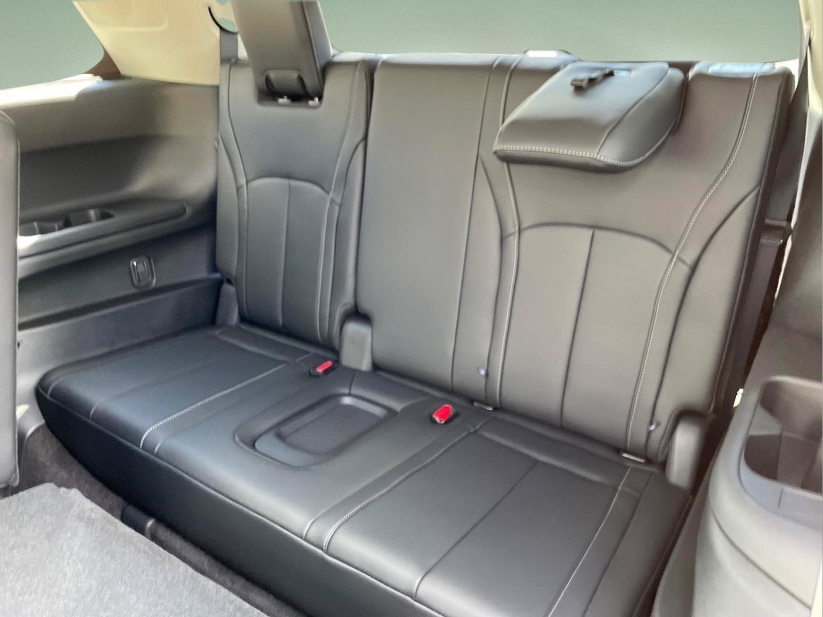 New 2027 INFINITI QX60 Luxe w/ Family Package AWD/4WD image 18