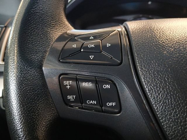 Used 2017 Ford Explorer XLT w/ Equipment Group 202A AWD/4WD image 7