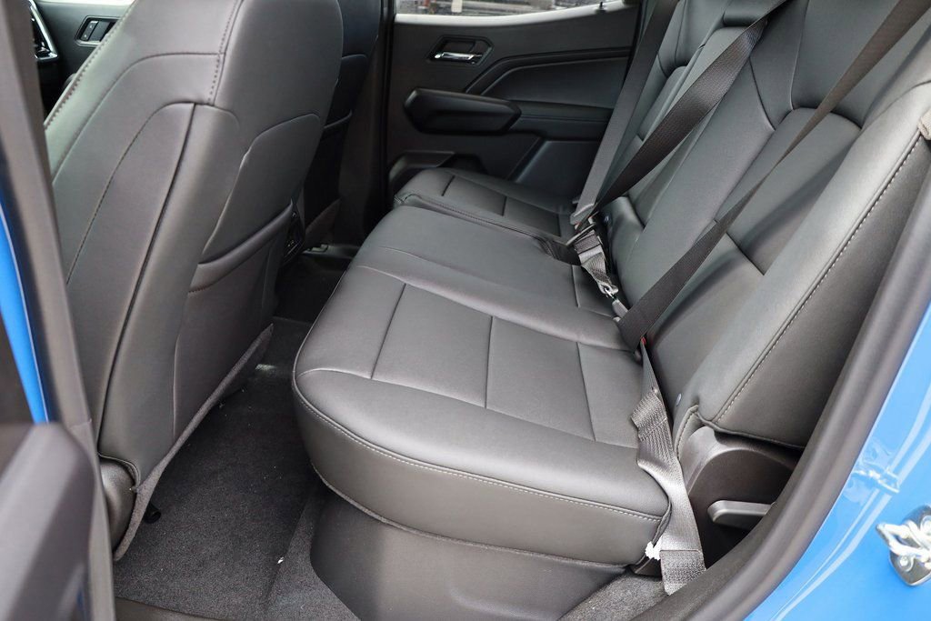 New 2026 GMC Canyon Elevation w/ Convenience Package image 18