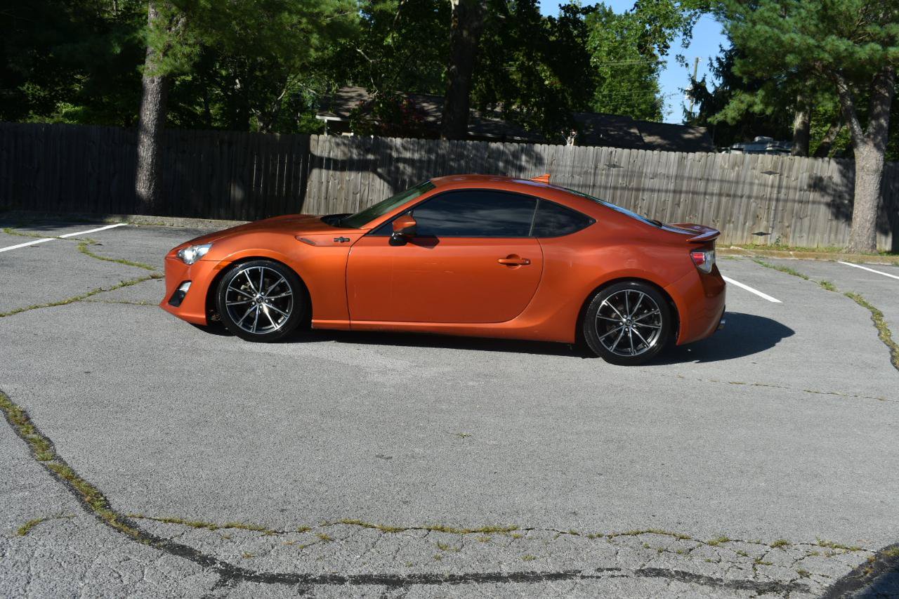 Used 2014 Scion FR-S RWD image 3
