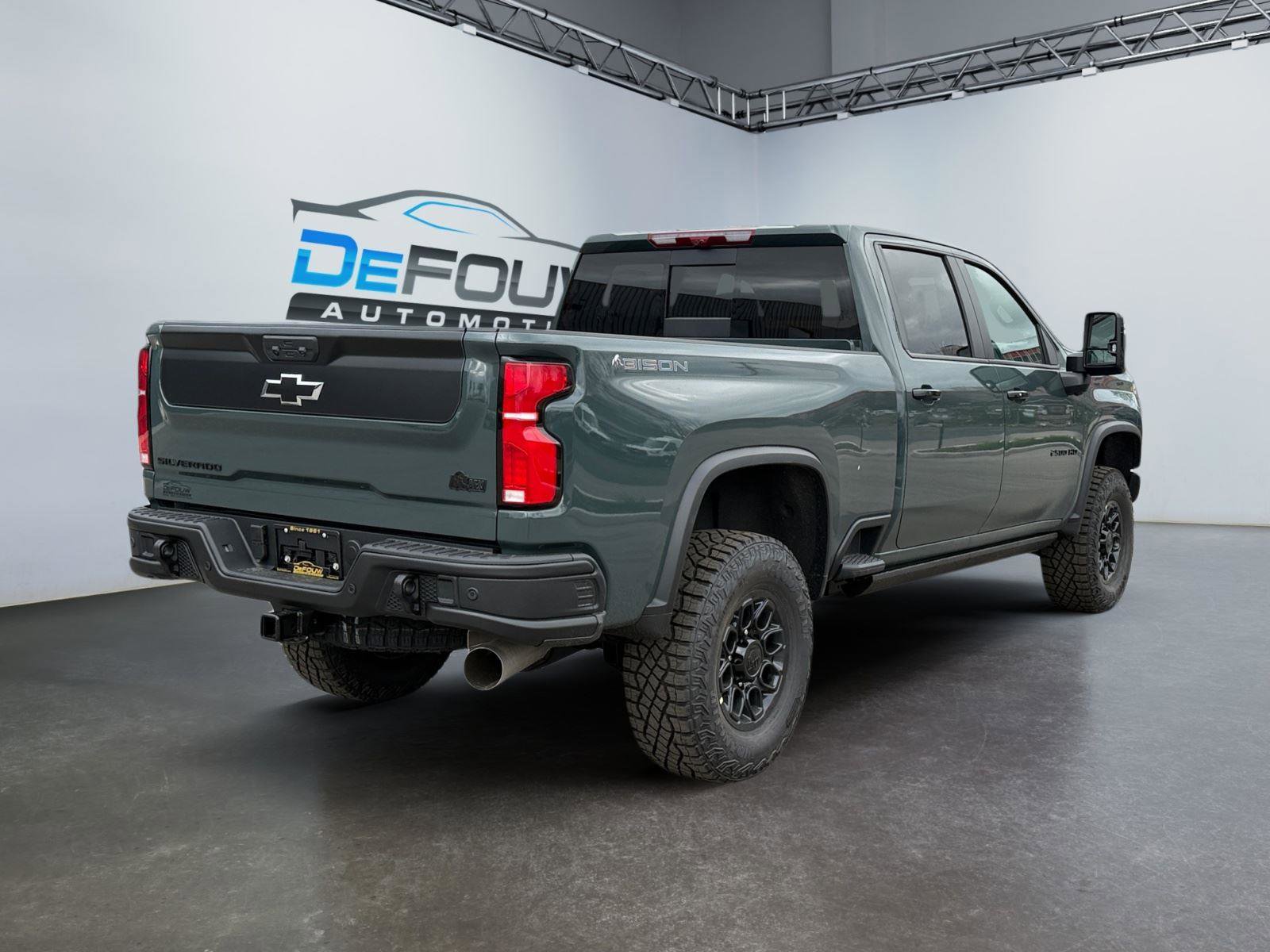 New 2026 Chevrolet Silverado 2500 ZR2 w/ ZR2 Bison Edition AWD/4WD image 3