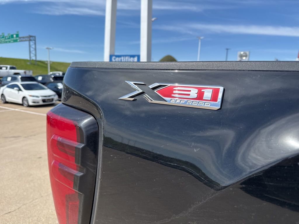 Used 2024 GMC Sierra 2500 SLT w/ SLT Premium Package image 7