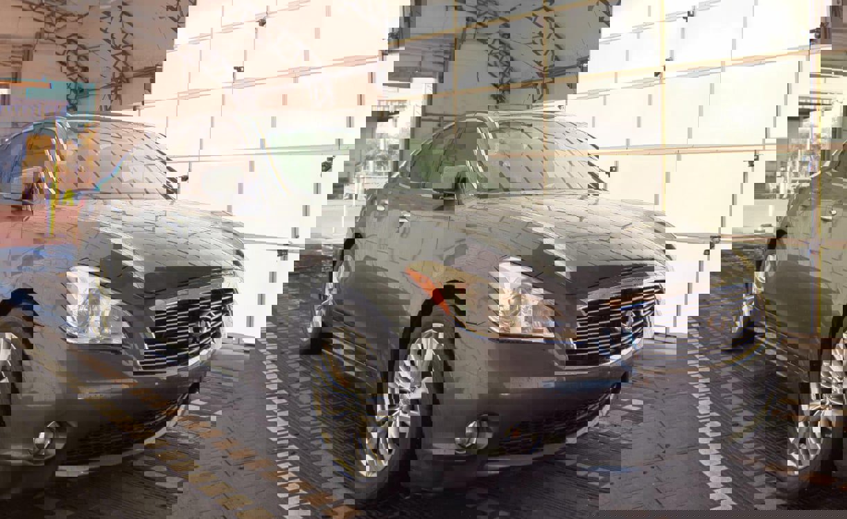 Used 2013 INFINITI M37 w/ Premium Pkg image 7