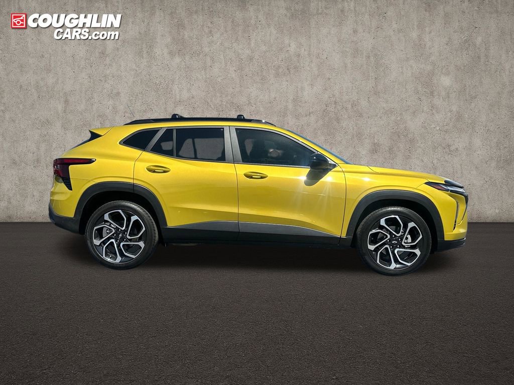 Used 2024 Chevrolet Trax RS w/ Sunroof Package image 8