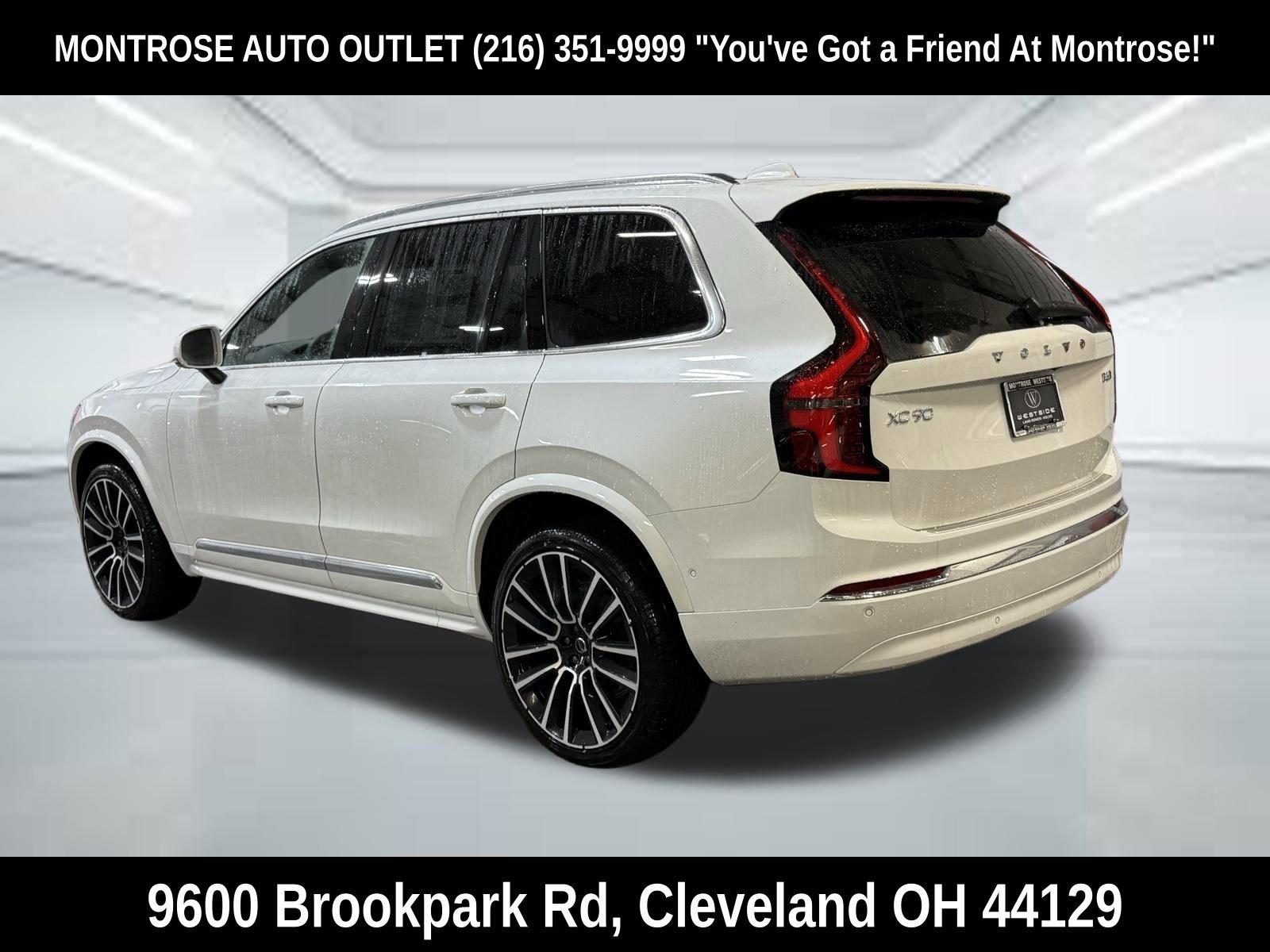 New 2026 Volvo XC90 B6 Plus w/ Protection Package Premier AWD/4WD image 3