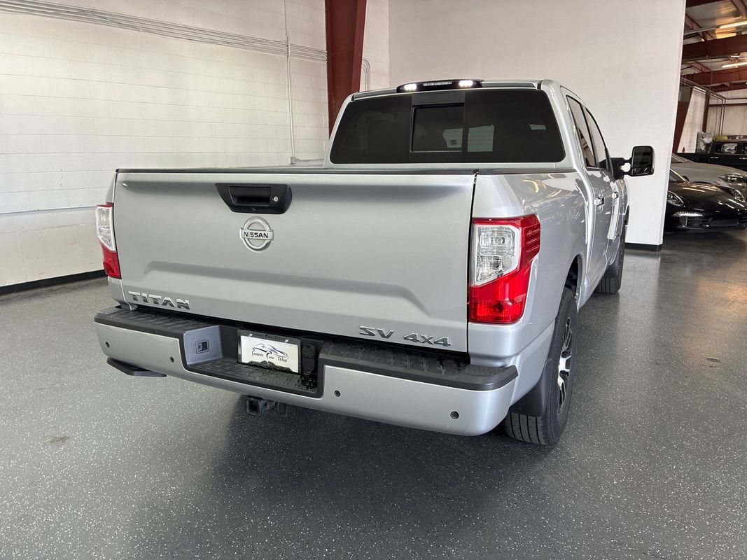 Used 2020 Nissan Titan SV w/ SV Convenience Package AWD/4WD image 4