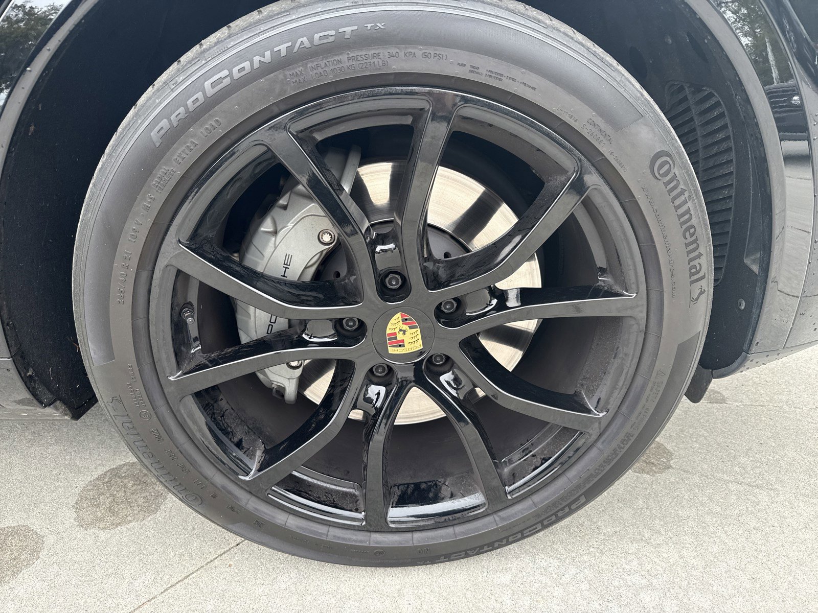 Used 2022 Porsche Cayenne S Platinum image 11