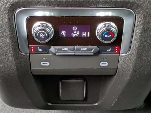 Used 2024 GMC Yukon Denali image 17