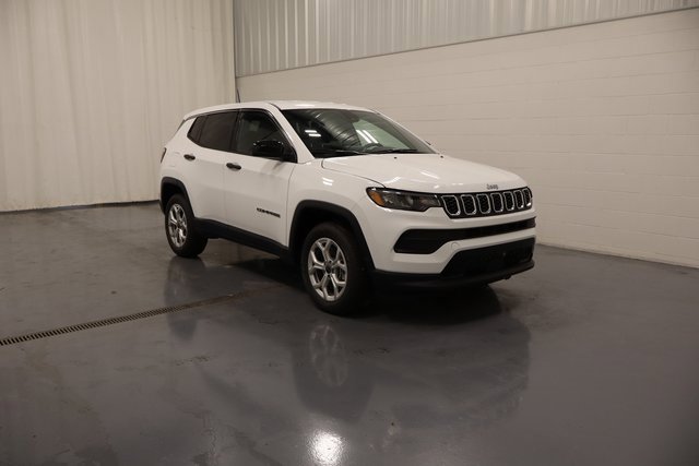 New 2025 Jeep Compass Sport image 2