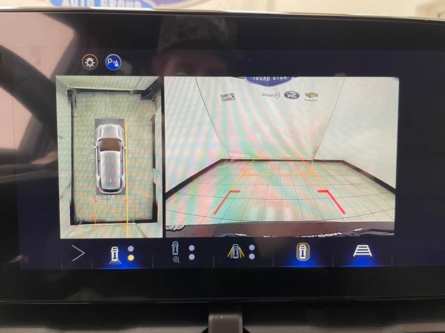 New 2026 Chevrolet Equinox LT w/ Safety and Technology Package AWD/4WD image 6