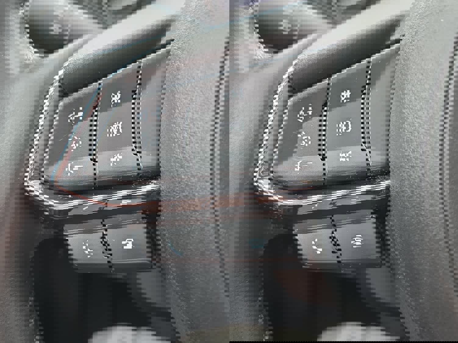 Used 2018 MAZDA CX-5 Touring w/ Preferred Equipment Package AWD/4WD image 28