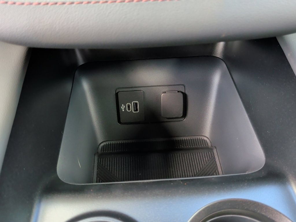 New 2027 Ford Explorer Active RWD image 29