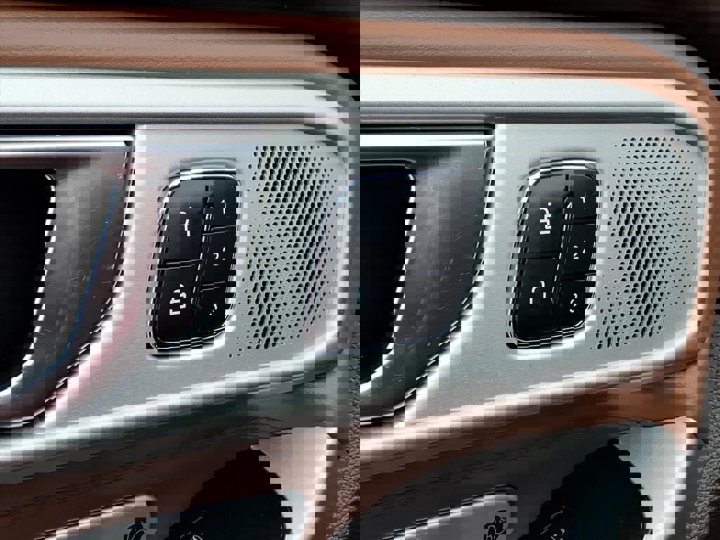 Used 2022 Ford Explorer King Ranch w/ Class IV Trailer Tow Package image 16