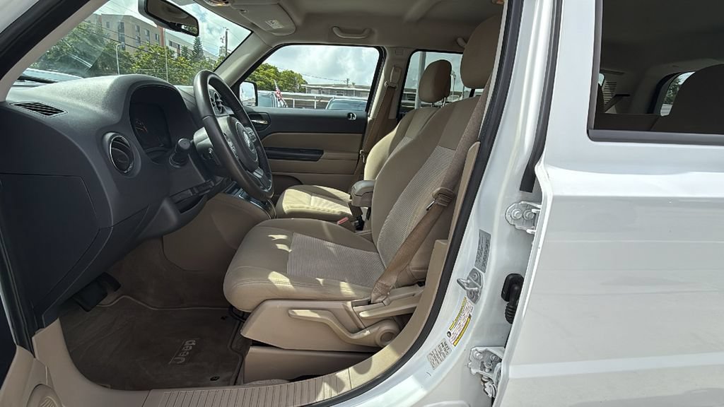 Used 2017 Jeep Patriot Latitude FWD image 22