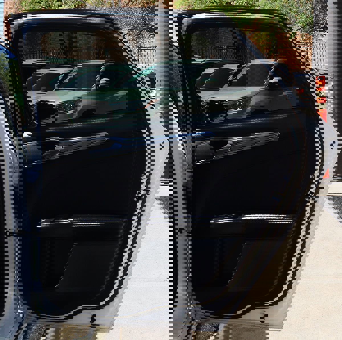 Used 2020 Ford Fusion SE image 26