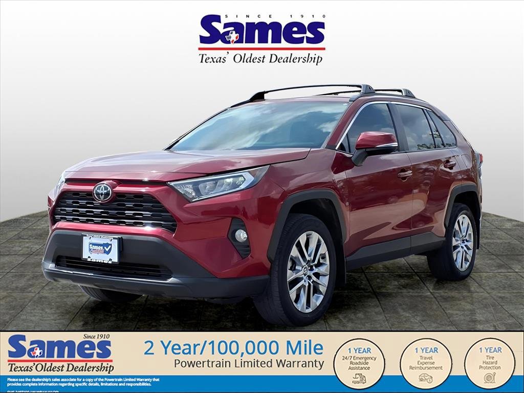Used 2020 Toyota RAV4 XLE Premium image 2