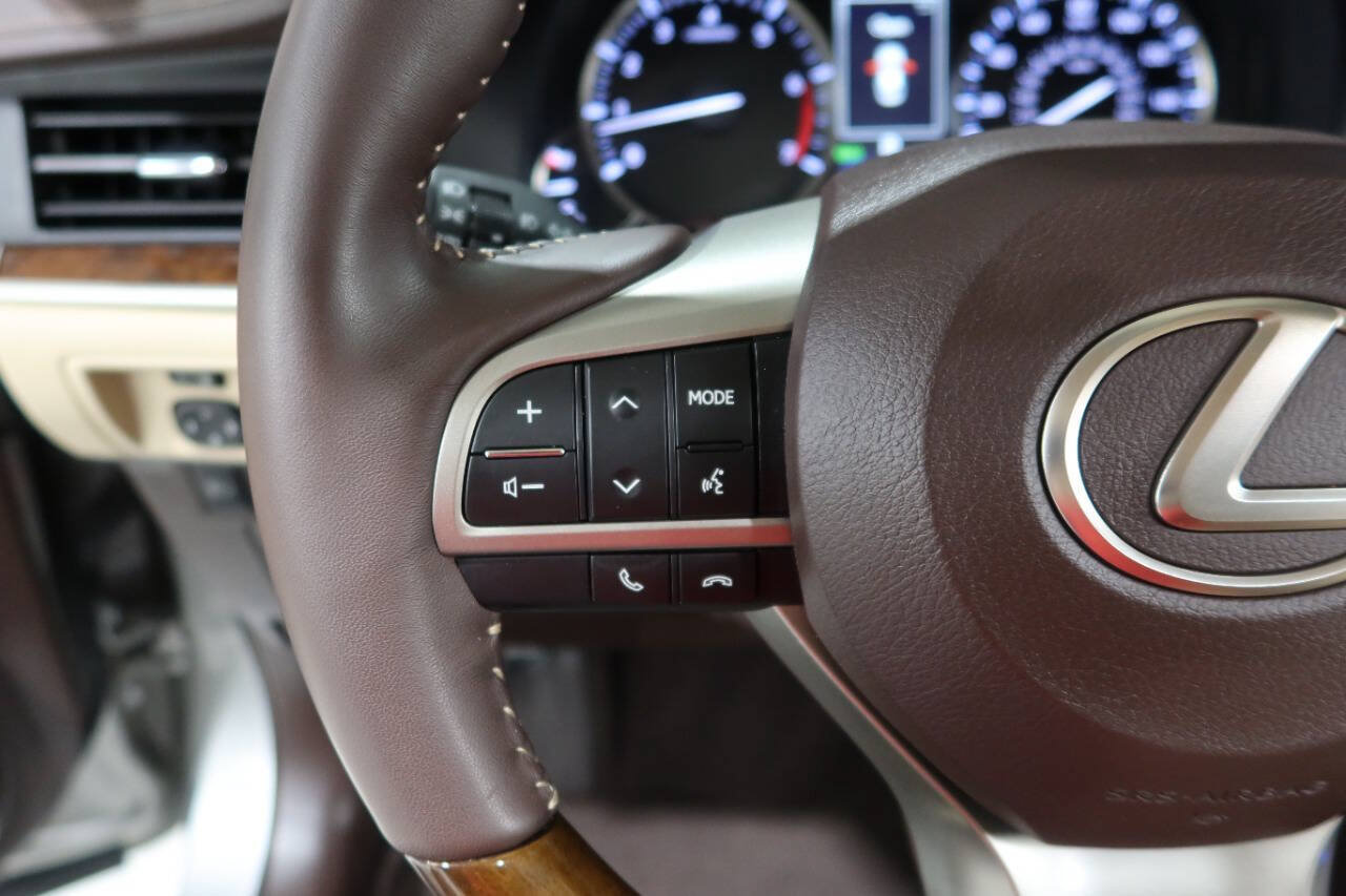 Used 2018 Lexus ES 350 w/ Luxury Package w/Wood Trim FWD image 34