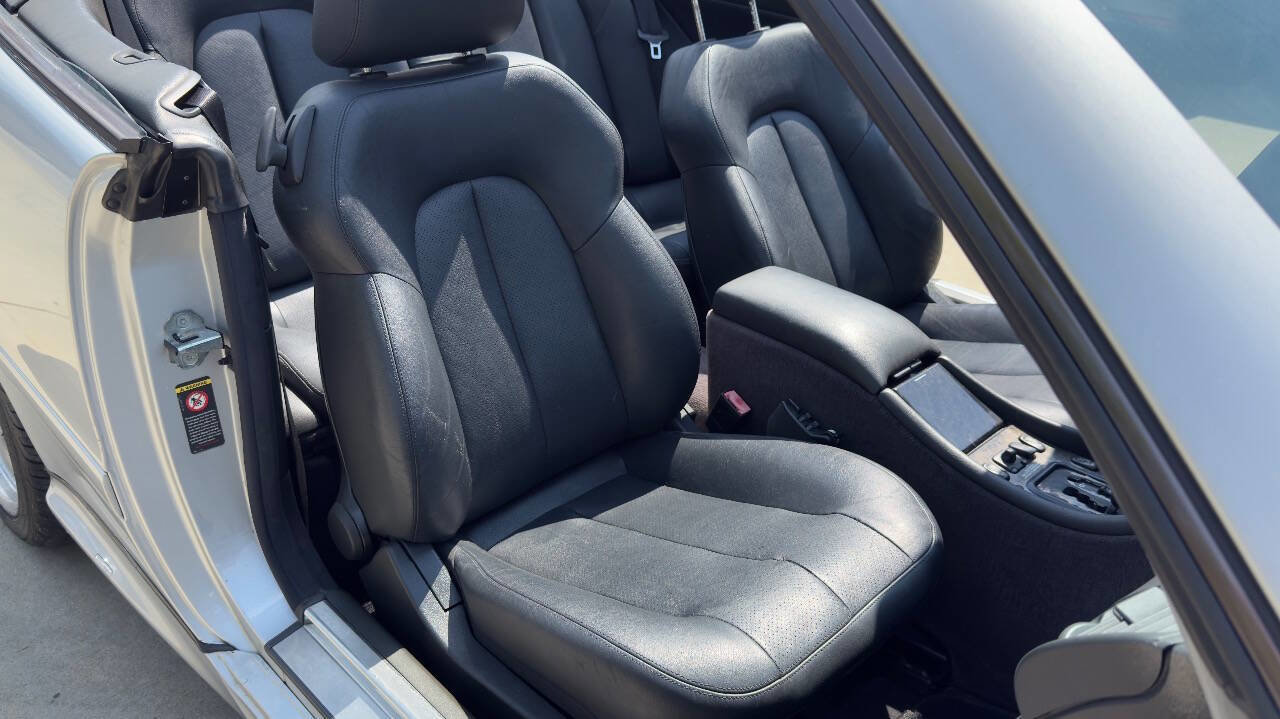 Used 2000 Mercedes-Benz CLK 430 Cabriolet image 44