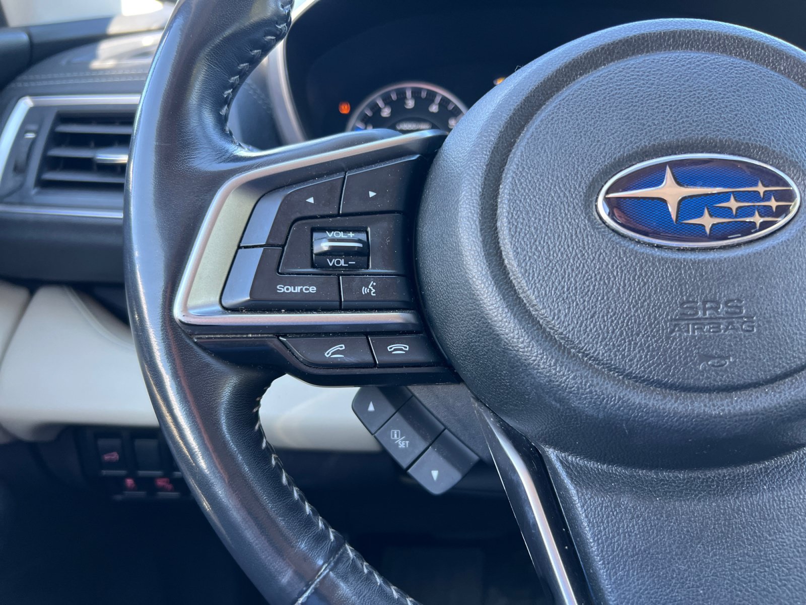 Used 2019 Subaru Ascent Touring AWD/4WD image 31