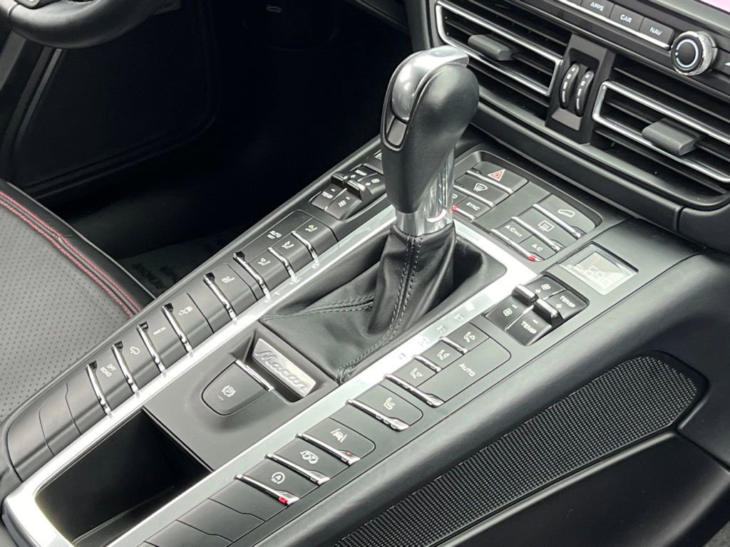 Used 2021 Porsche Macan GTS w/ Sport Chrono Package image 35