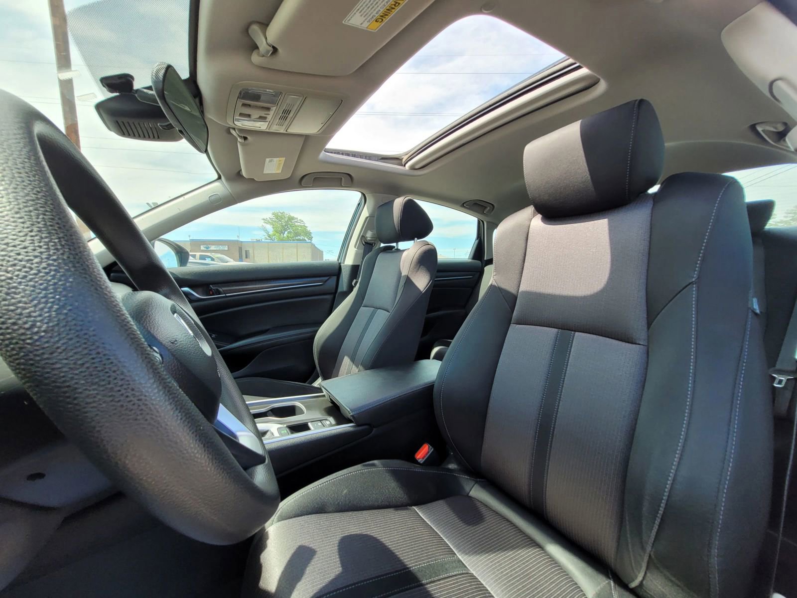 Used 2020 Honda Accord EX image 17