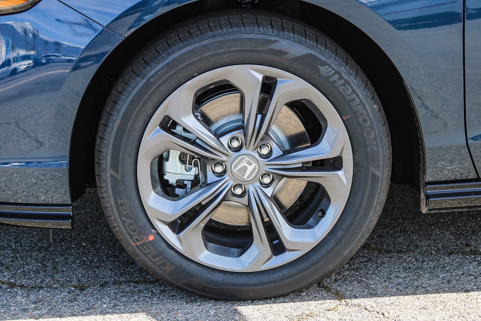 New 2026 Honda Accord EX-L image 9