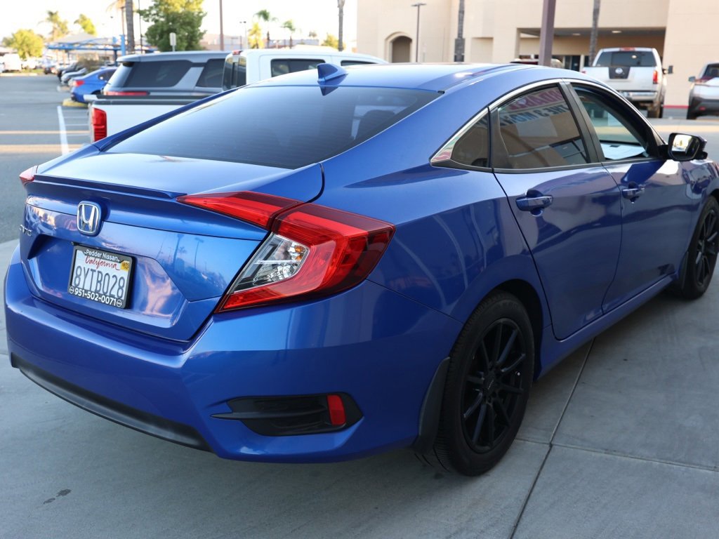 Used 2017 Honda Civic EX-T image 4