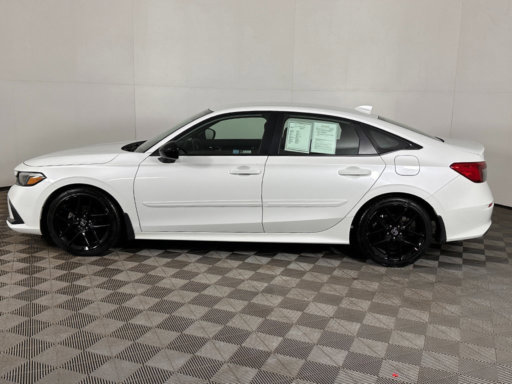 Used 2023 Honda Civic Sport image 14