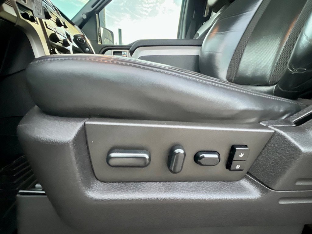 Used 2011 Ford F150 Raptor w/ Raptor Luxury Pkg AWD/4WD image 31