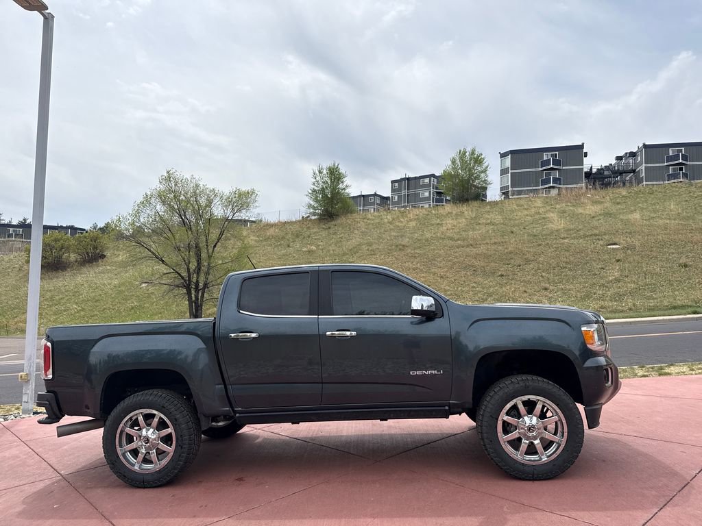 Used 2019 GMC Canyon Denali image 8