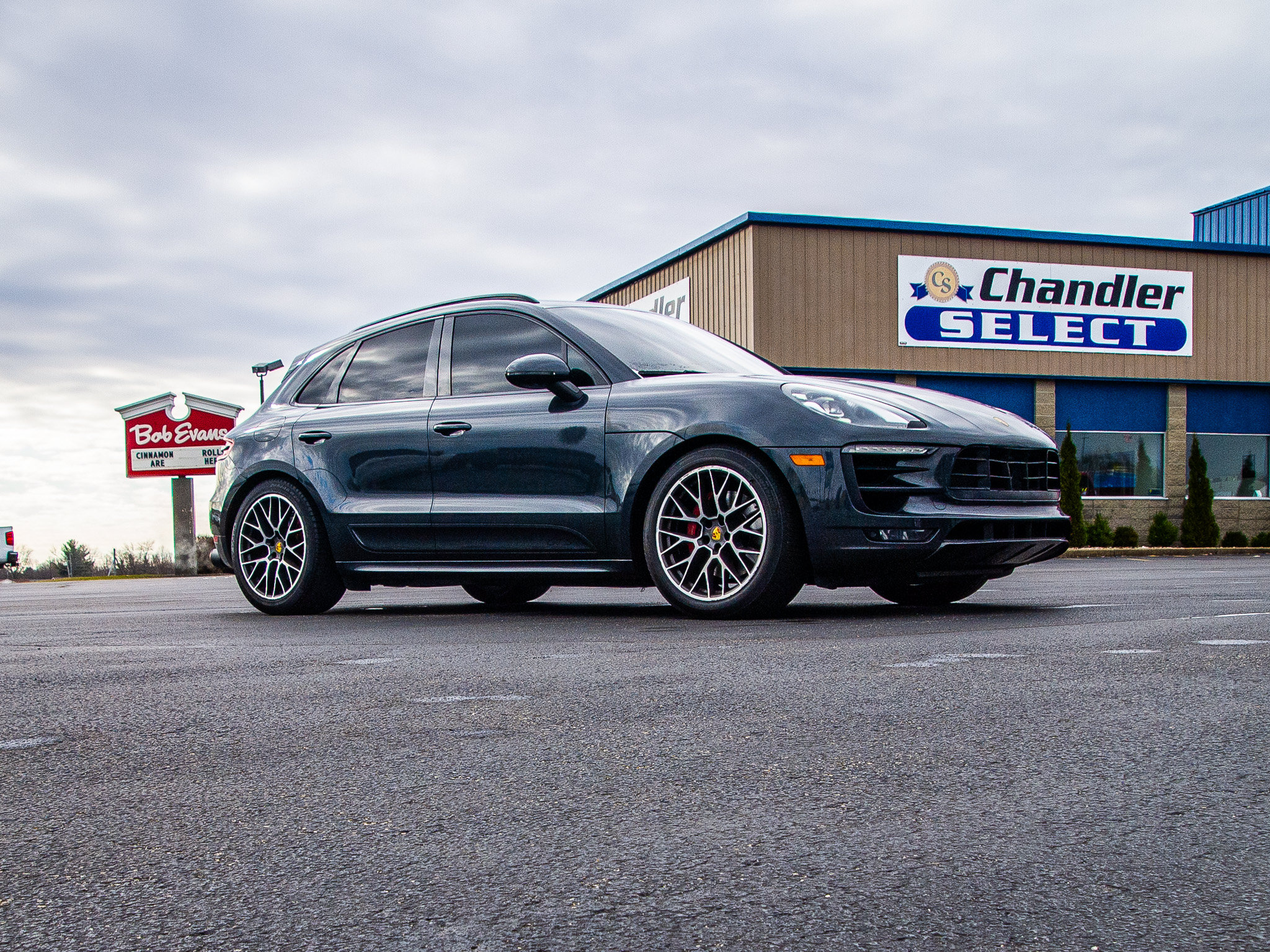 Used 2018 Porsche Macan GTS AWD/4WD image 9